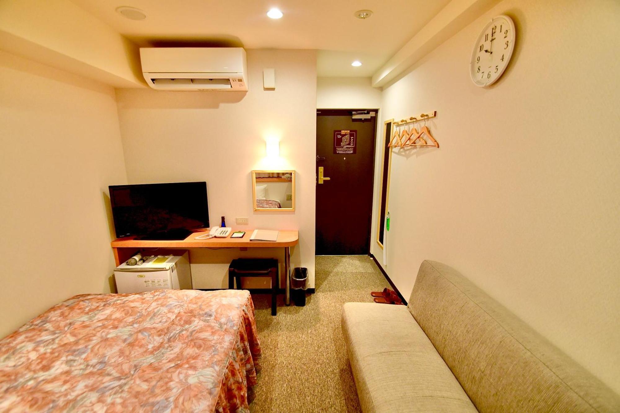 Himeji Ekimae Universal Hotel Minamiguchi المظهر الخارجي الصورة