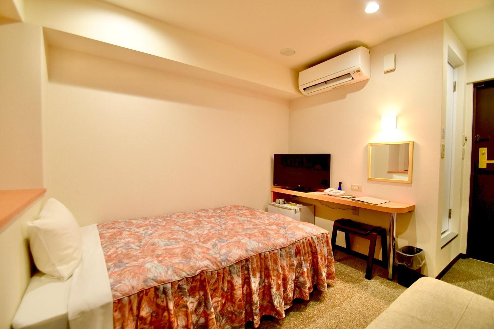 Himeji Ekimae Universal Hotel Minamiguchi المظهر الخارجي الصورة